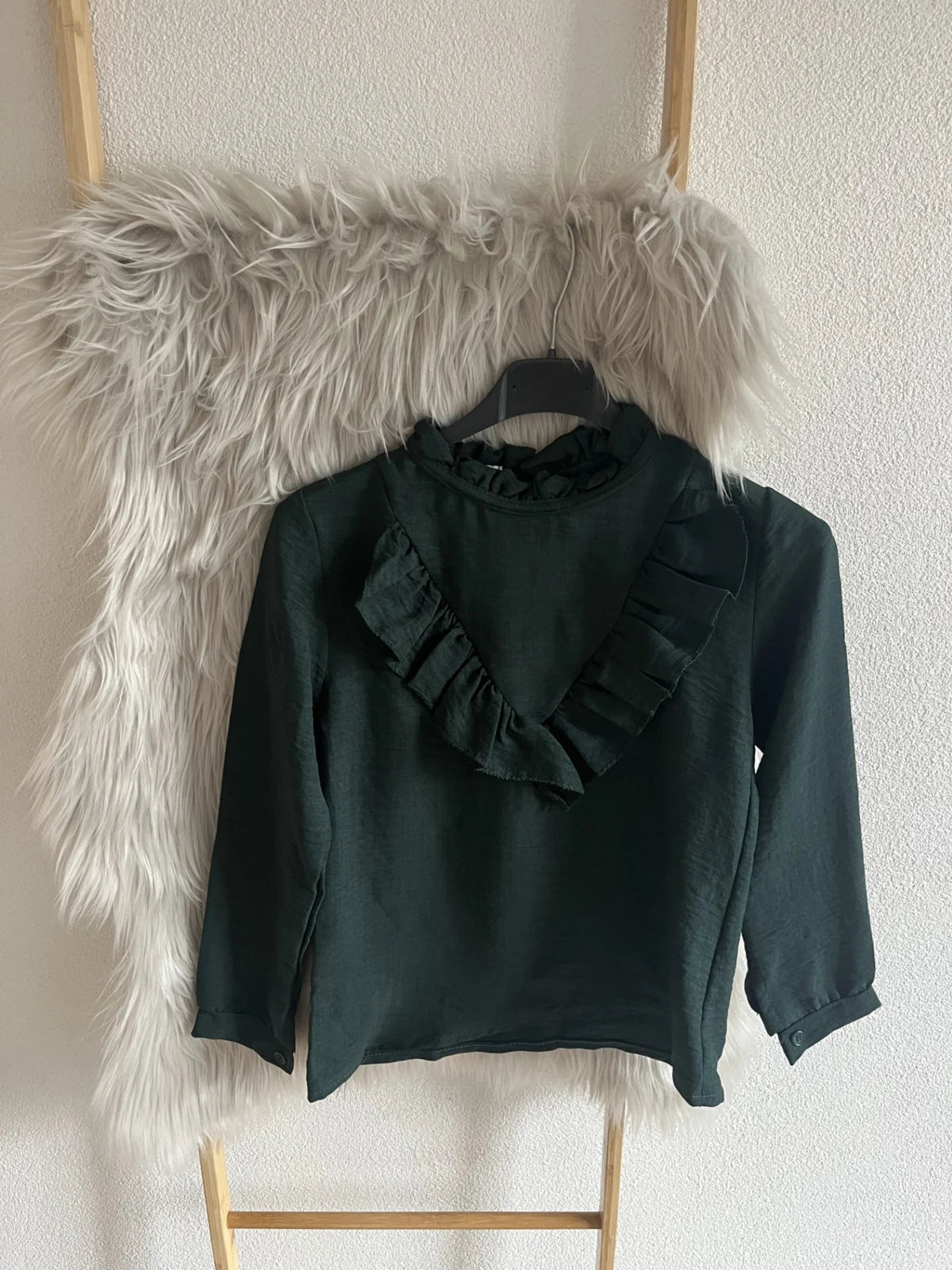 Top Ruffled Green