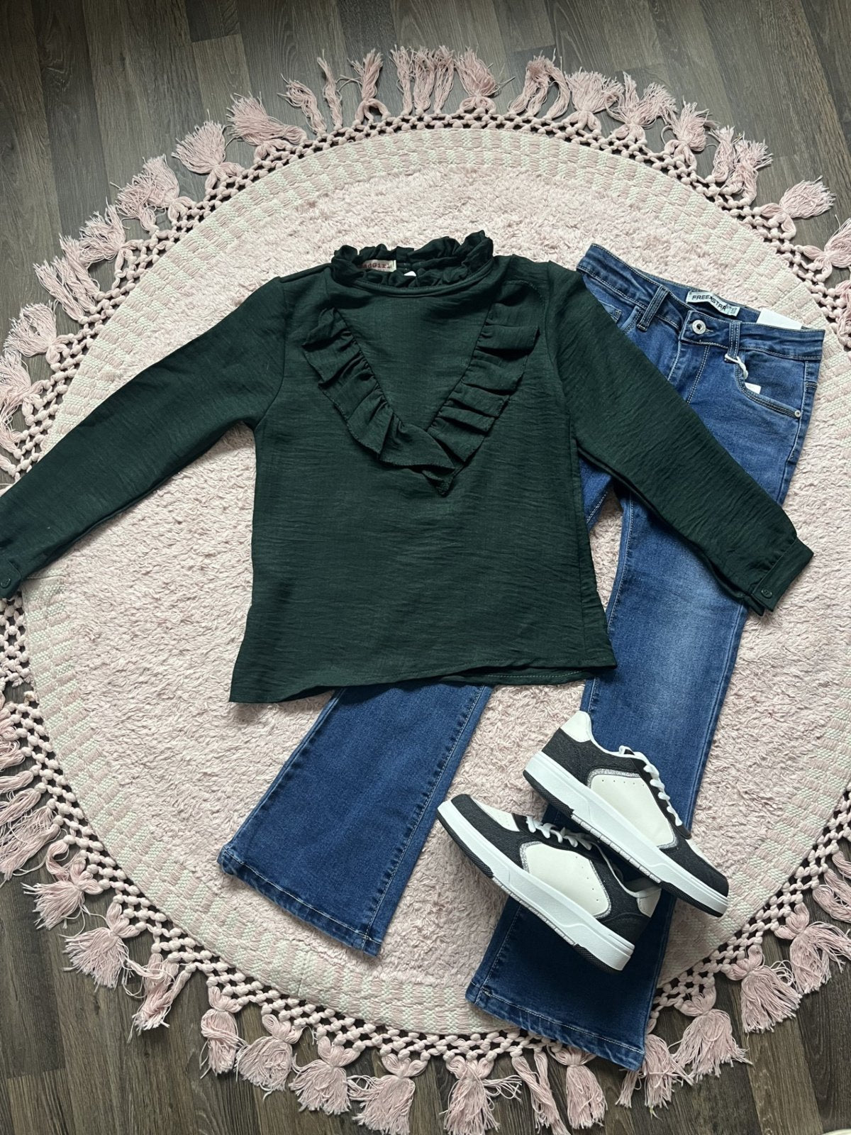 Top Ruffled Green